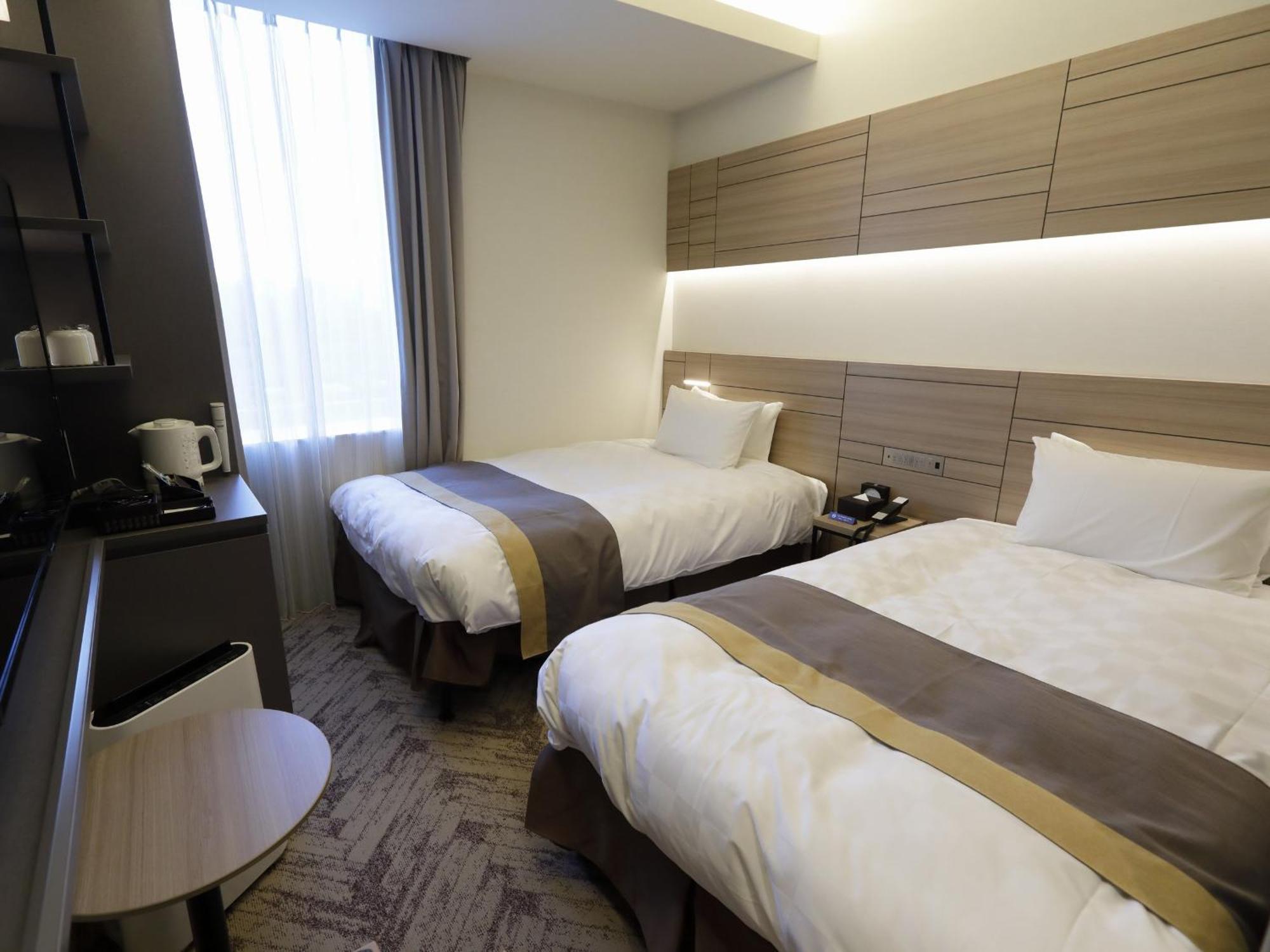Nihon Seinenkan Hotel — Photos 1
